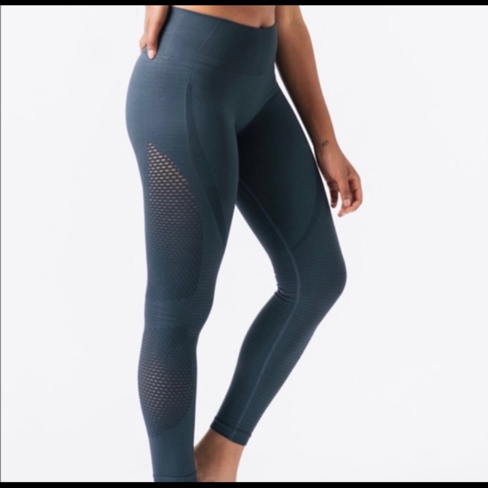 Zyia grey performance leggings